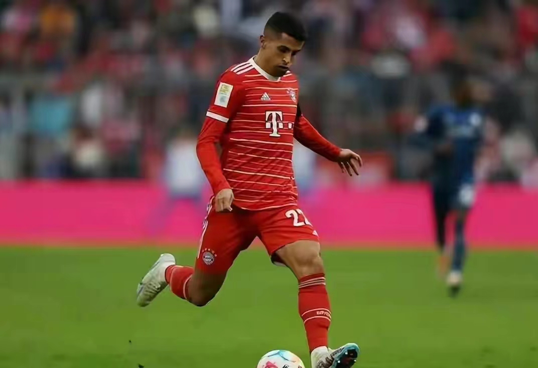 Cancelo se despede do Manchester City